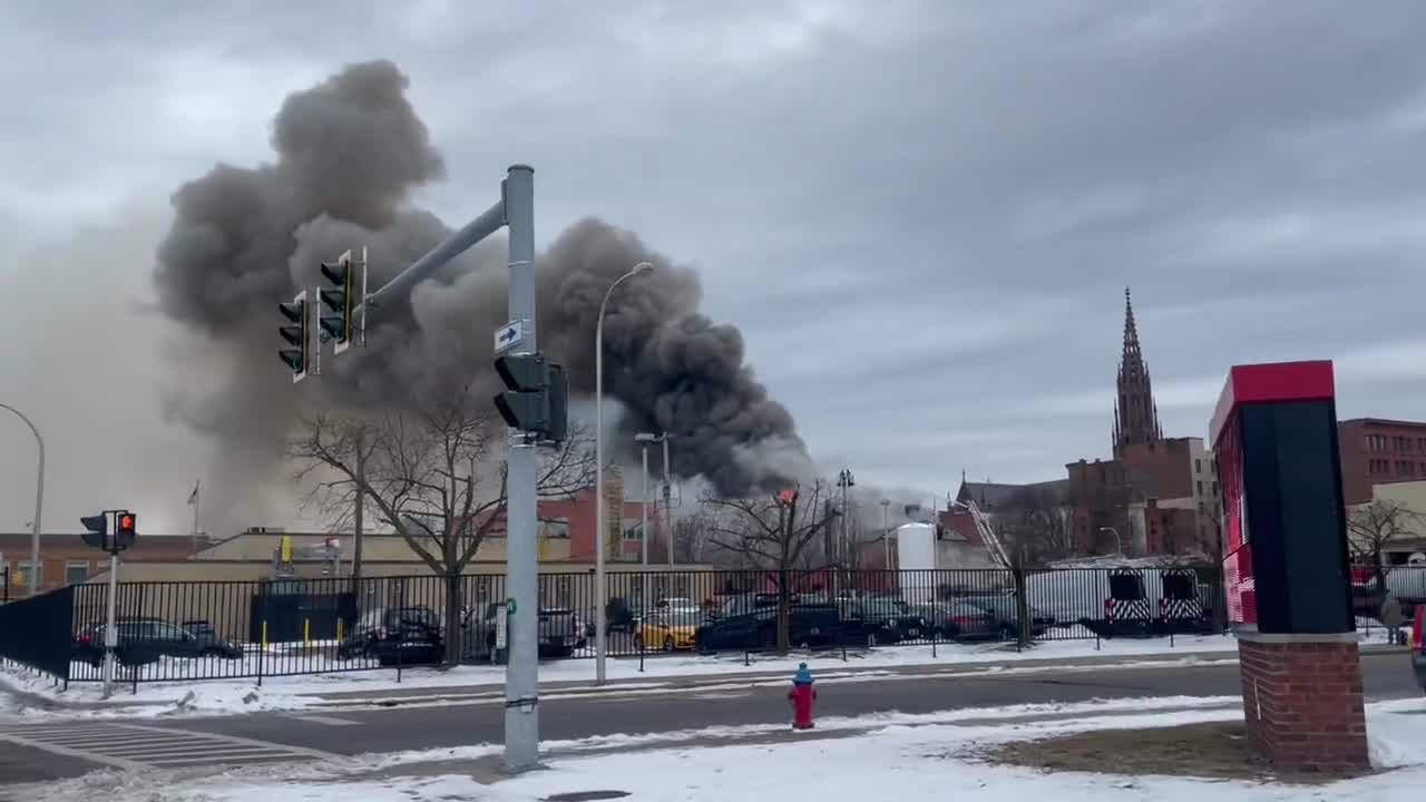 Large fire on Main Street in downtown Buffalo