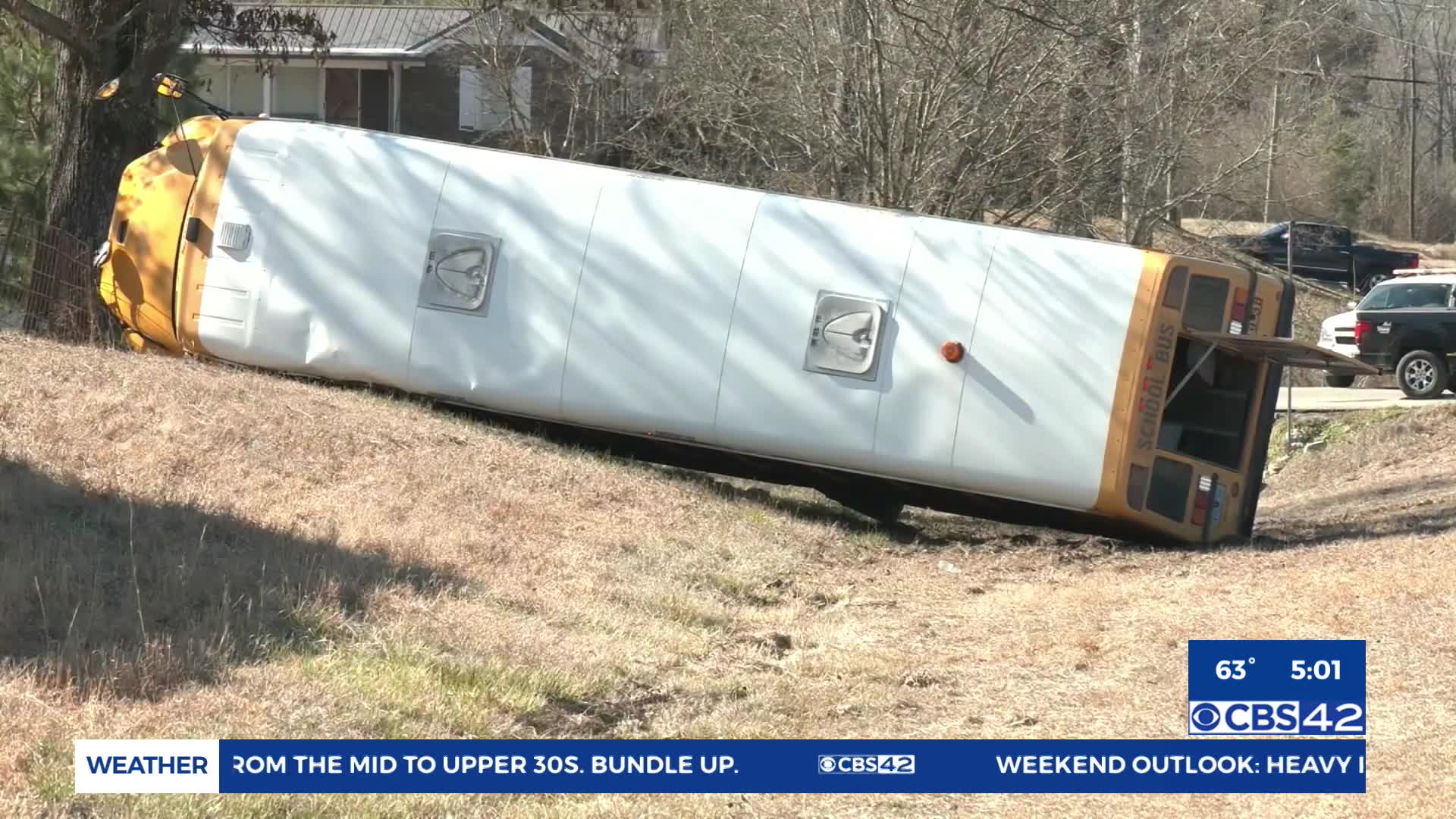 Blount County school bus involved in crash, minor injuries reported ...