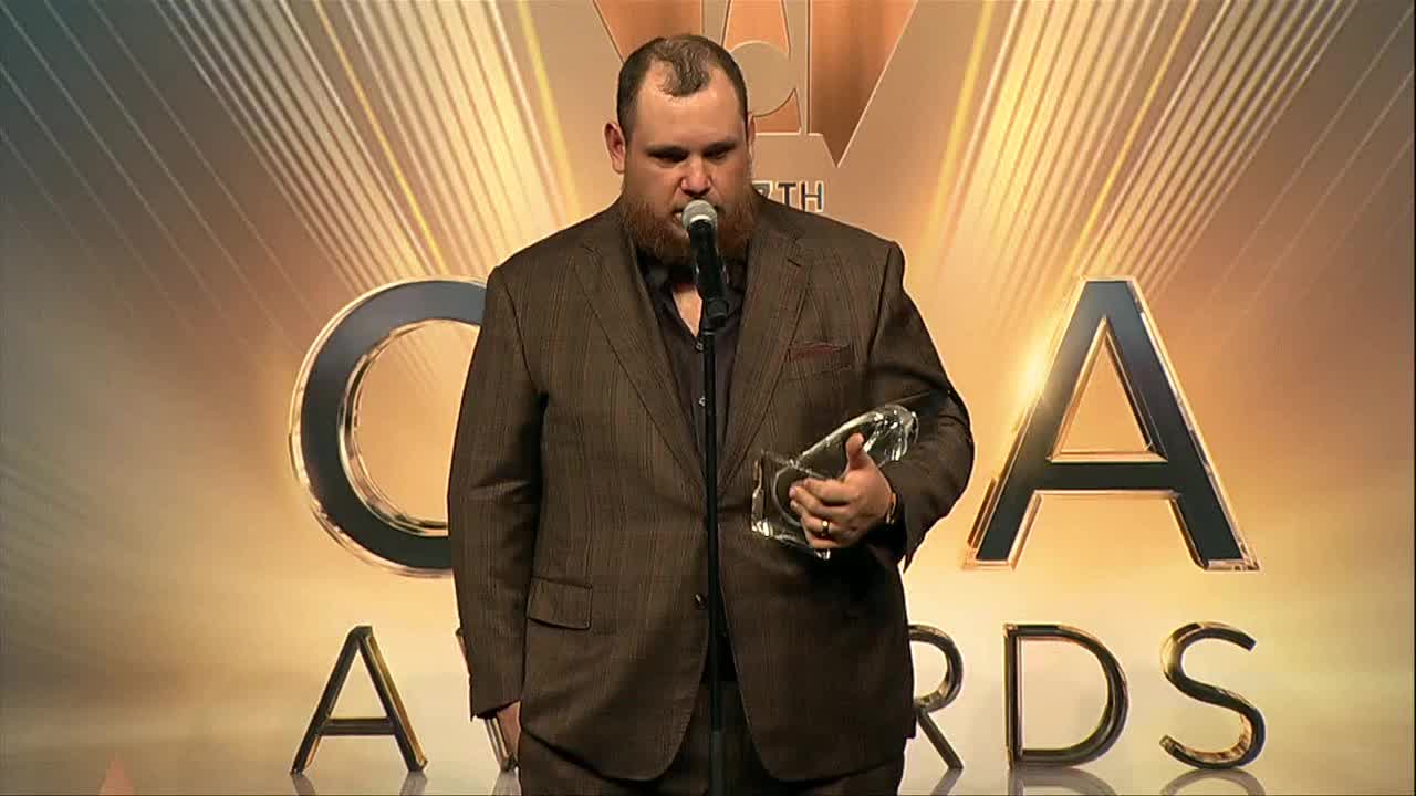 Luke Combs talks ‘Fast Car’ WJBF