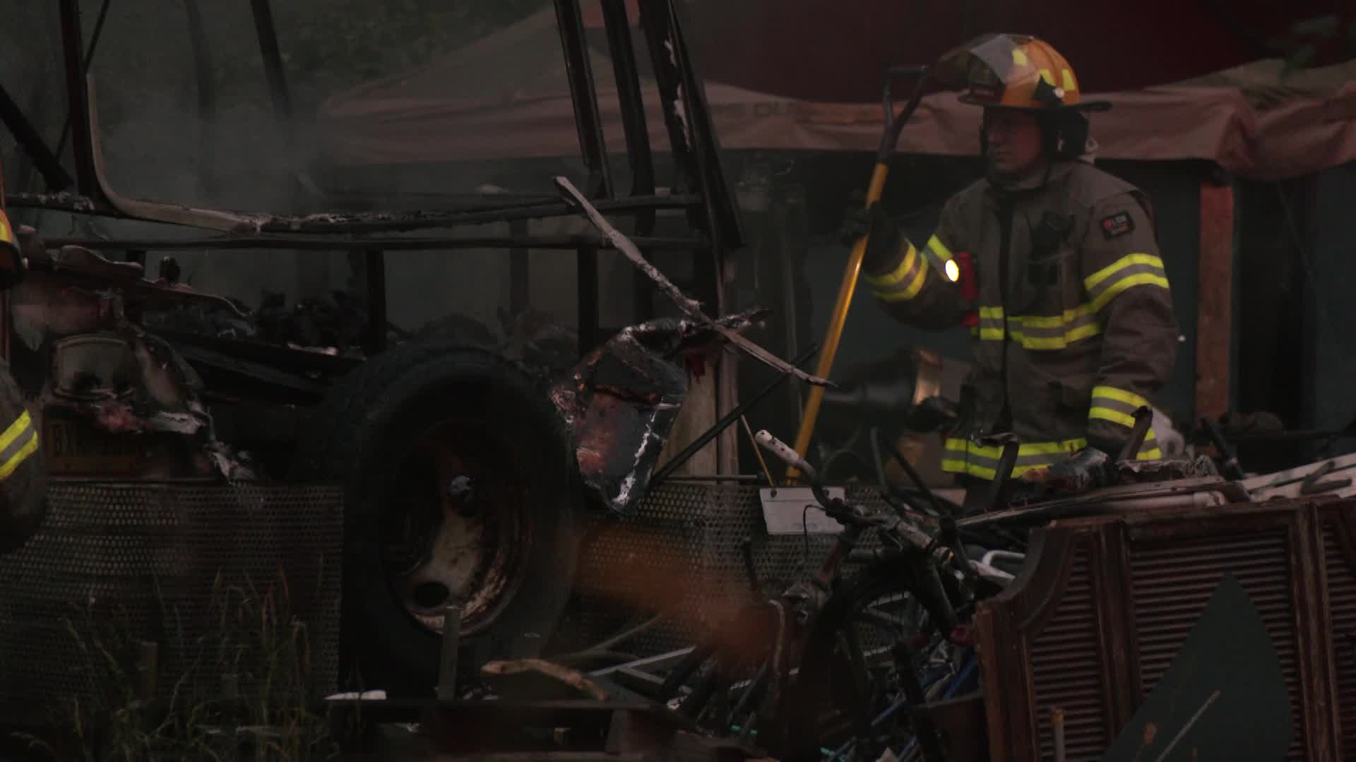 Fire crews respond to early morning fire near Lansing restaurant – WLNS ...