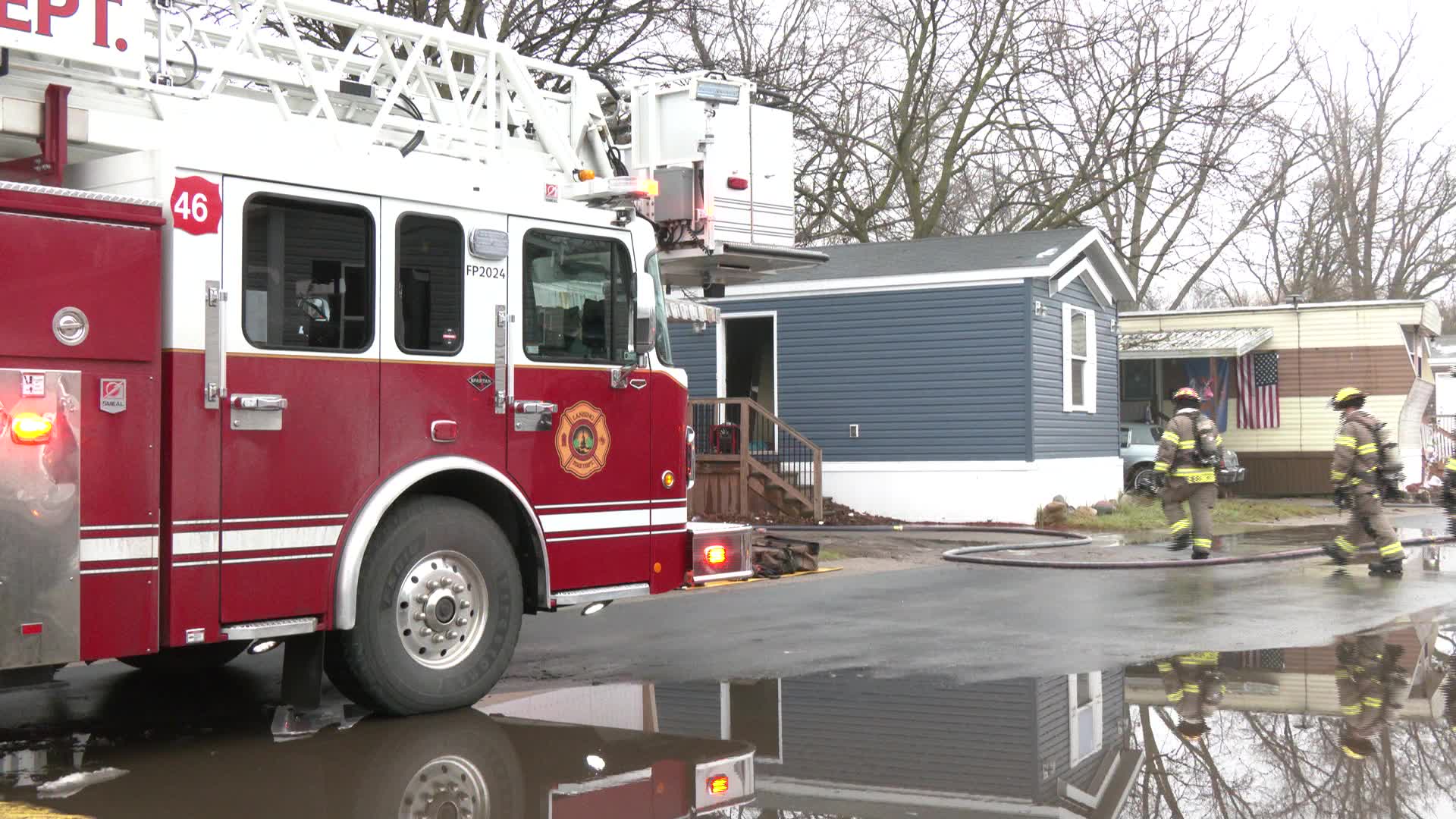 Firefighters respond to mobile home fire in Lansing – WLNS 6 News