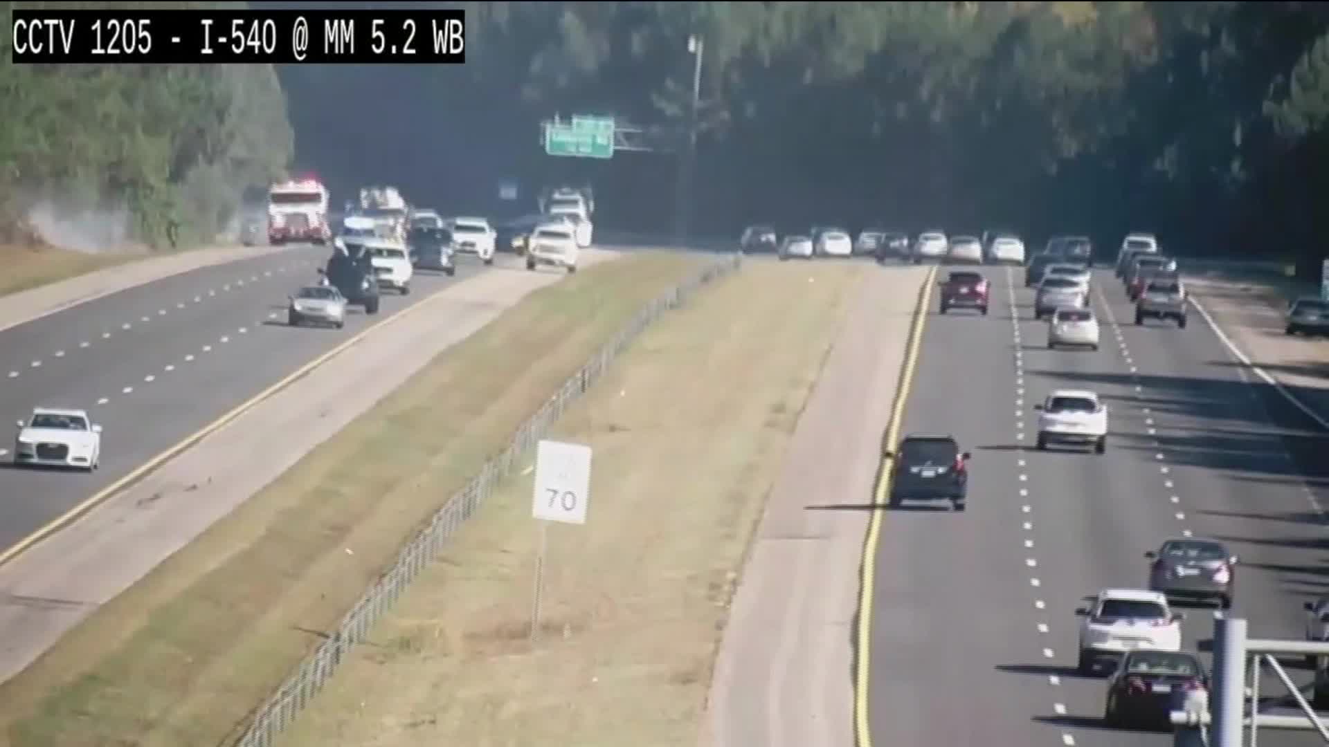 VIDEO: Fire along I-540 west of Leesville Road near mm 5 – CBS17.com
