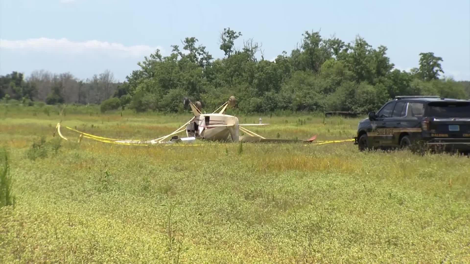 UPDATE: No pilot found after Elberta plane crash, but blood inside aircraft, image size:1920x1080
