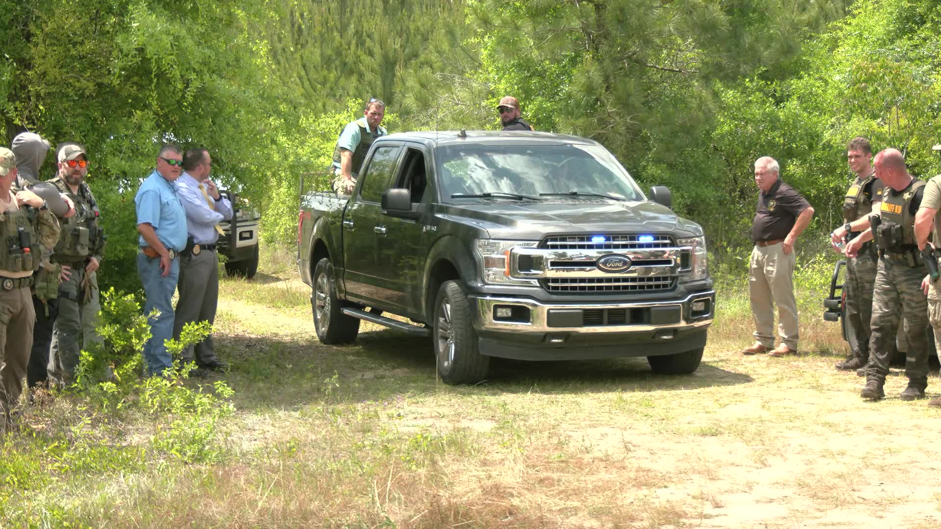 Multi-agent manhunt ends with arrest of murder suspect in Washington ...
