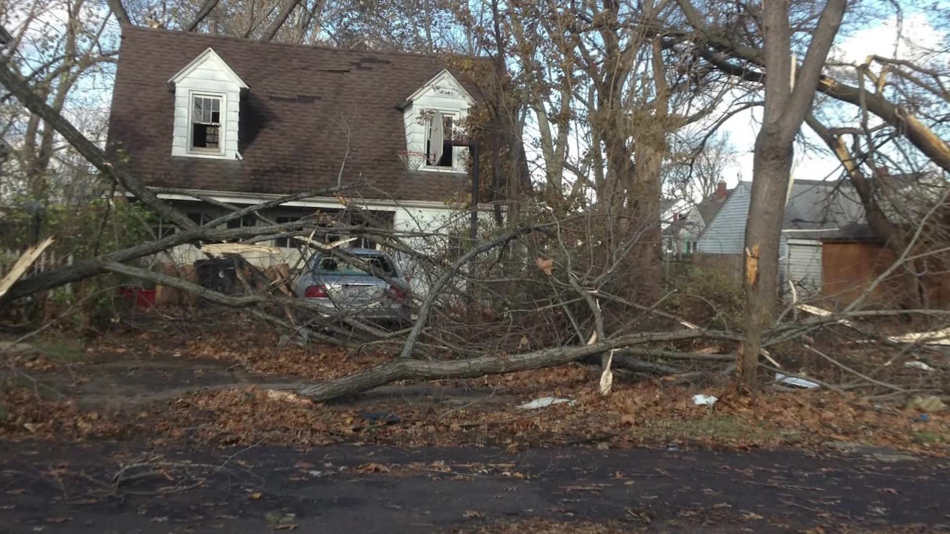 Pekin tornado wrecked devastation on homes, buildings