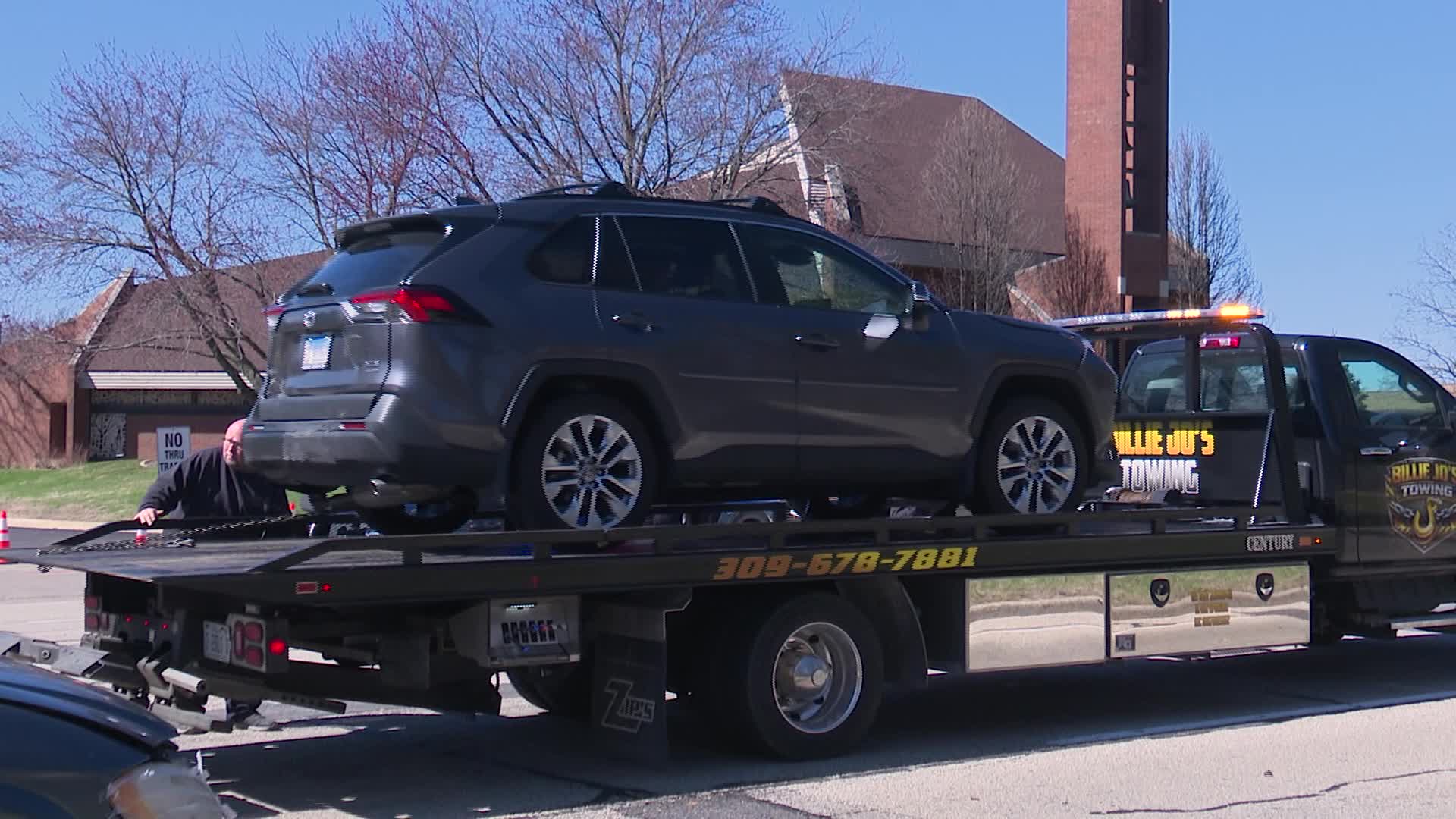 Four Vehicle Crash on University in Peoria – CIProud.com