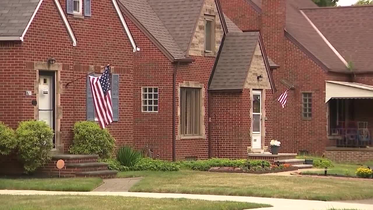 Local group pushing to eliminate property taxes starts collecting ...