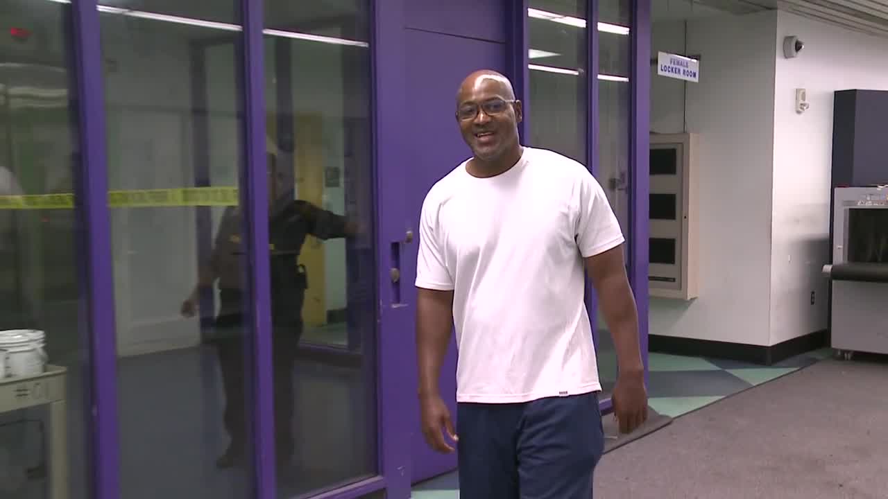 Watch: Wrongfully convicted man released after 23 years in prison – Fox ...