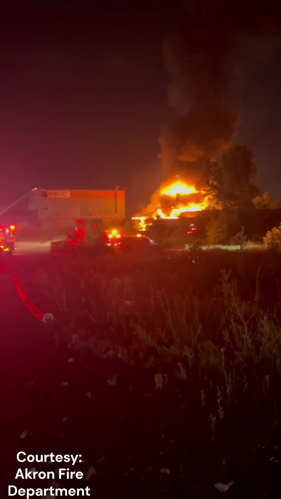 Massive flames cause partial building collapse: AFD – Fox 8 Cleveland WJW