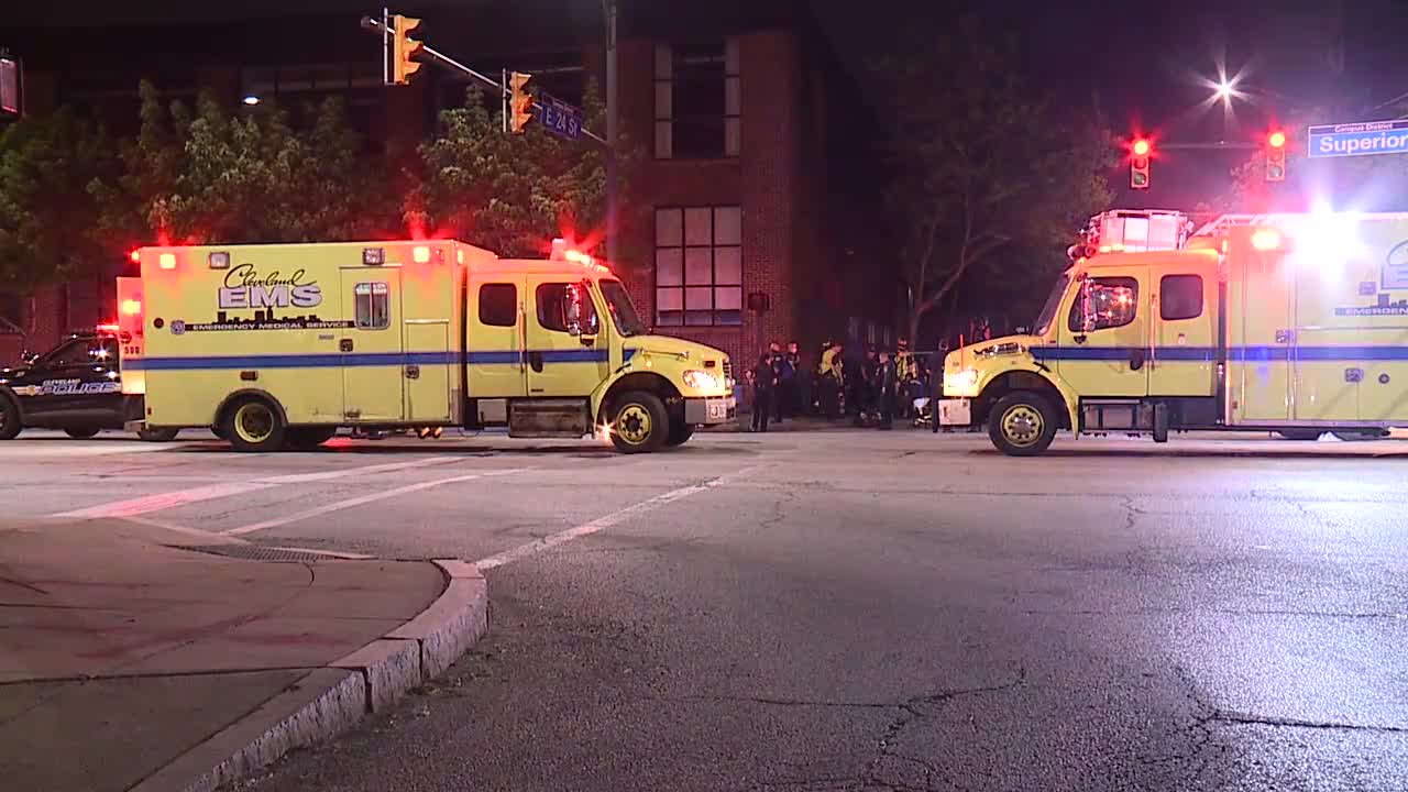 3 injured in downtown Cleveland crash overnight – Fox 8 Cleveland WJW