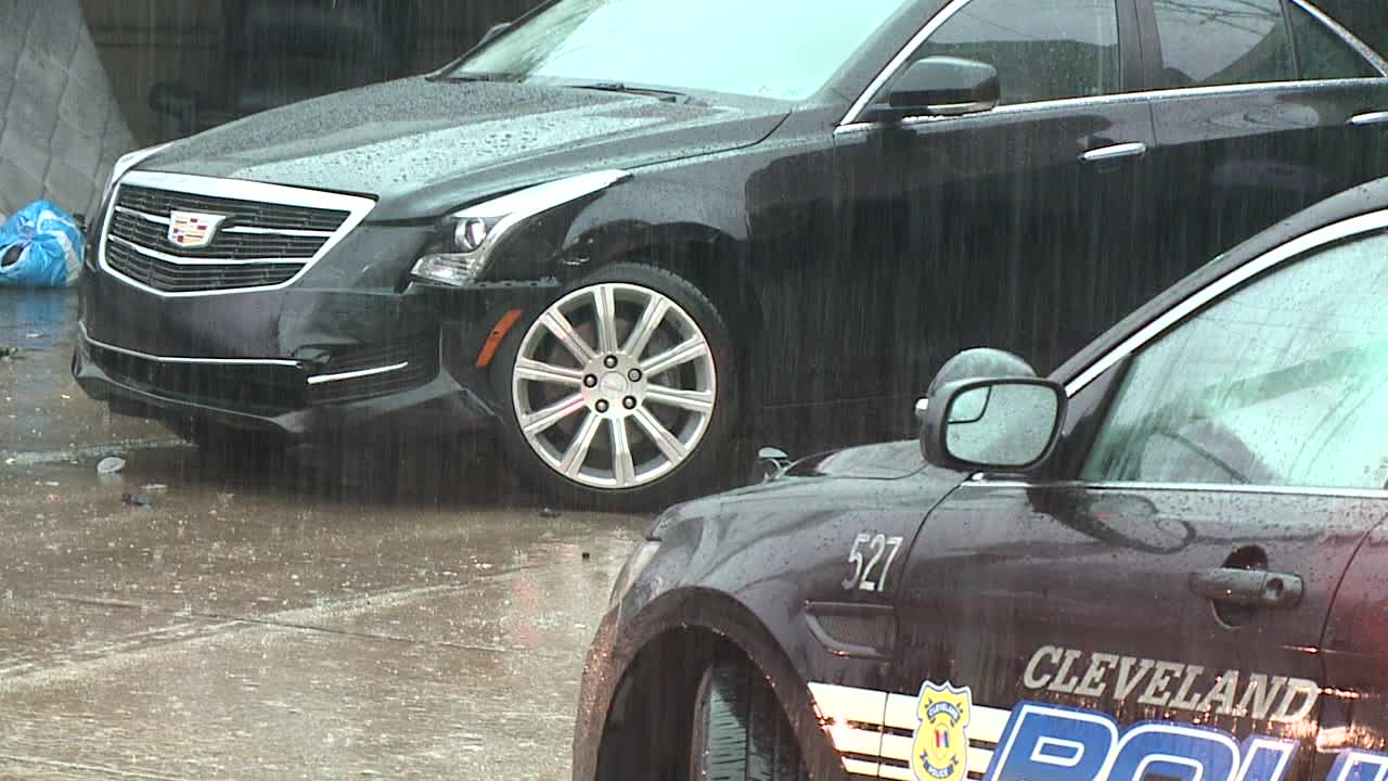 Undercover police car ‘intentionally’ hit in Cleveland – Fox 8 ...