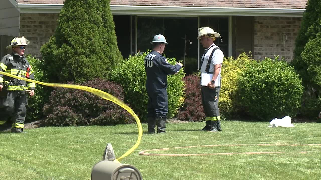 Strongsville house fire kills 1 person, 2 dogs – Fox 8 Cleveland WJW