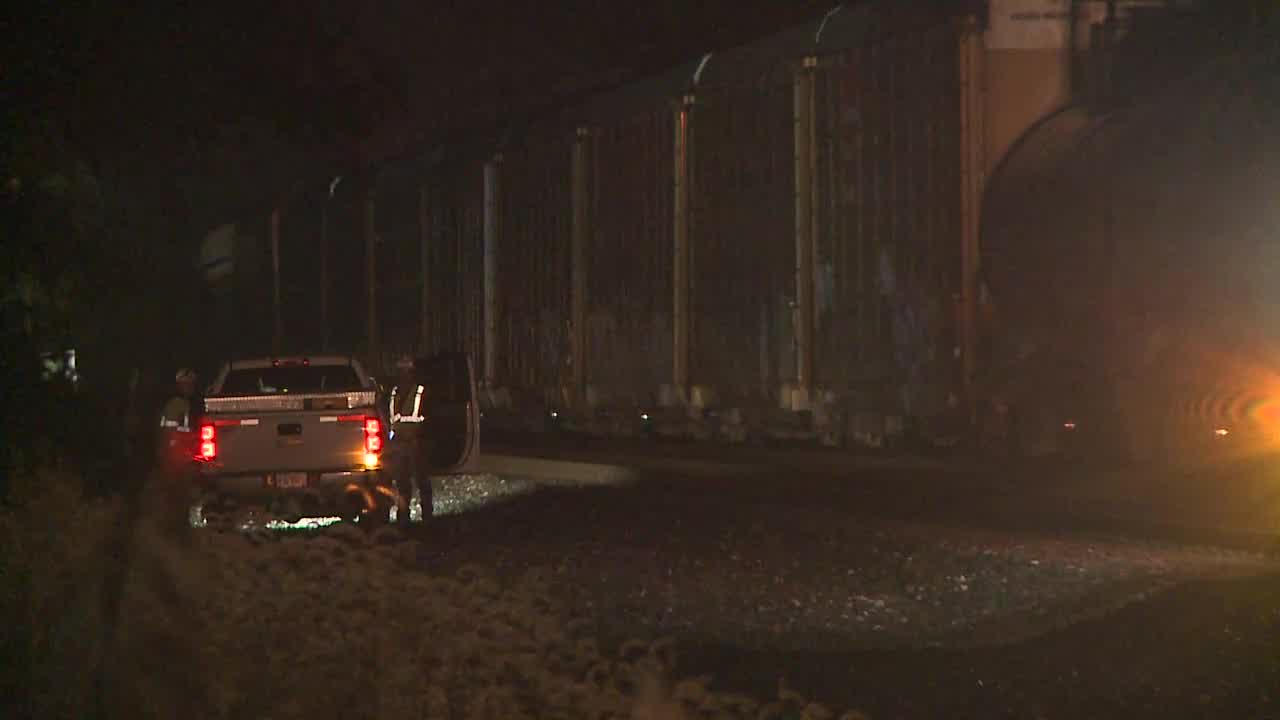 Crews cleaning up after train cars derail in Ravenna Twp. – Fox 8 ...
