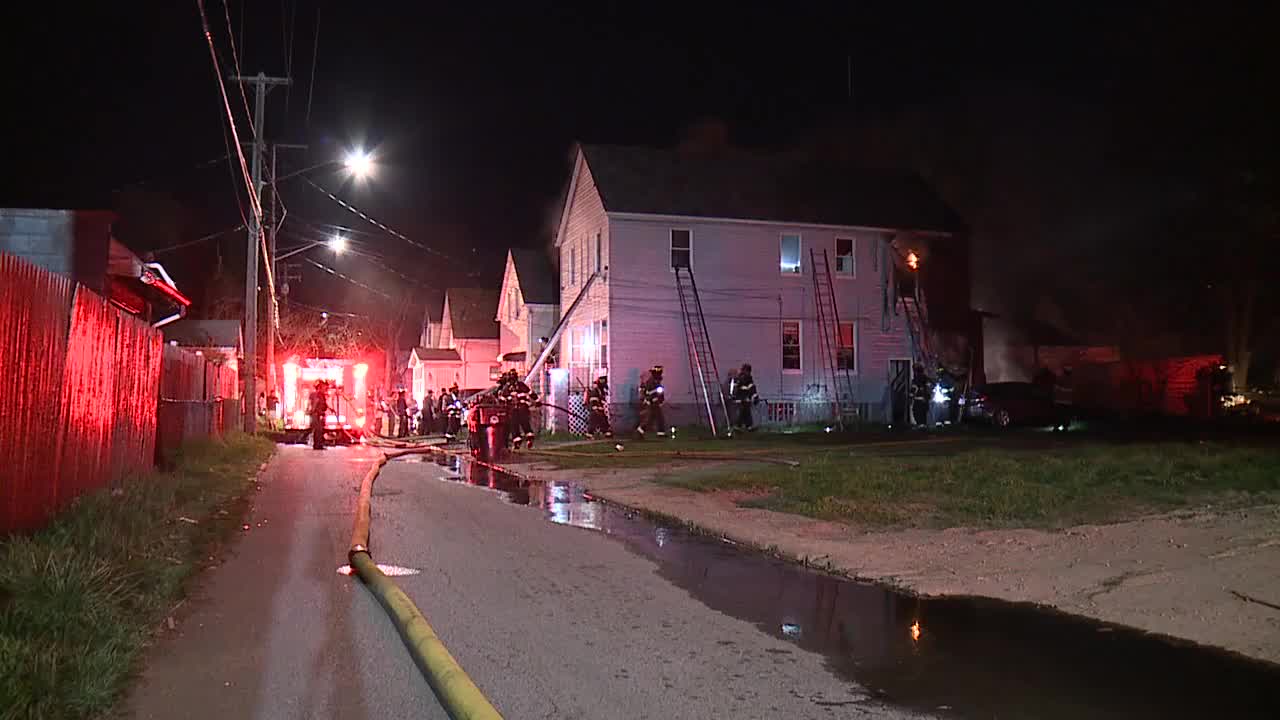 Woman and small dogs saved from CLE fire – Fox 8 Cleveland WJW