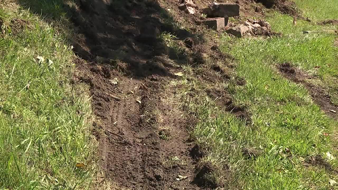OSHP: School bus hits steps, embankment in crash with kids on board ...