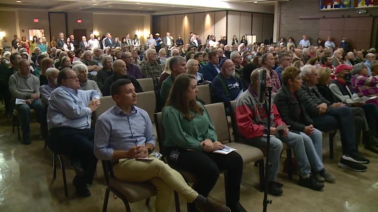 Watch: Hundreds gather in Akron showing support for Israel – Fox 8 ...