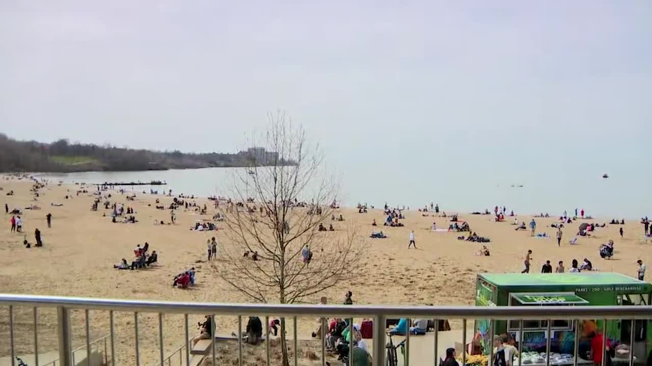 Crowds gather for total solar eclipse at Edgewater Park – Fox 8 ...
