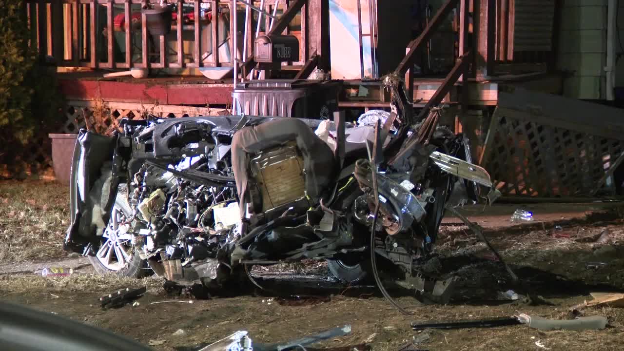 VIDEO: Car from deadly crash towed off in pieces – Fox 8 Cleveland WJW