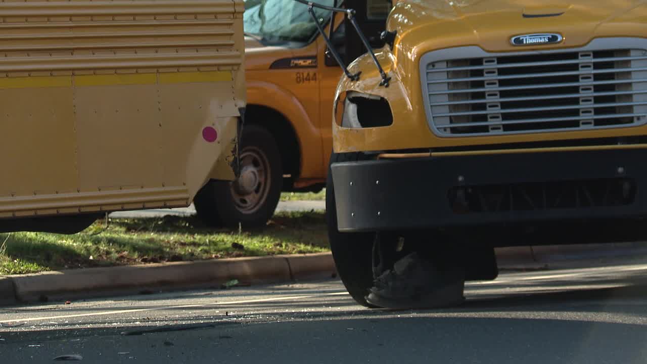 Two school buses involved in crash in southwest Charlotte – Queen City News